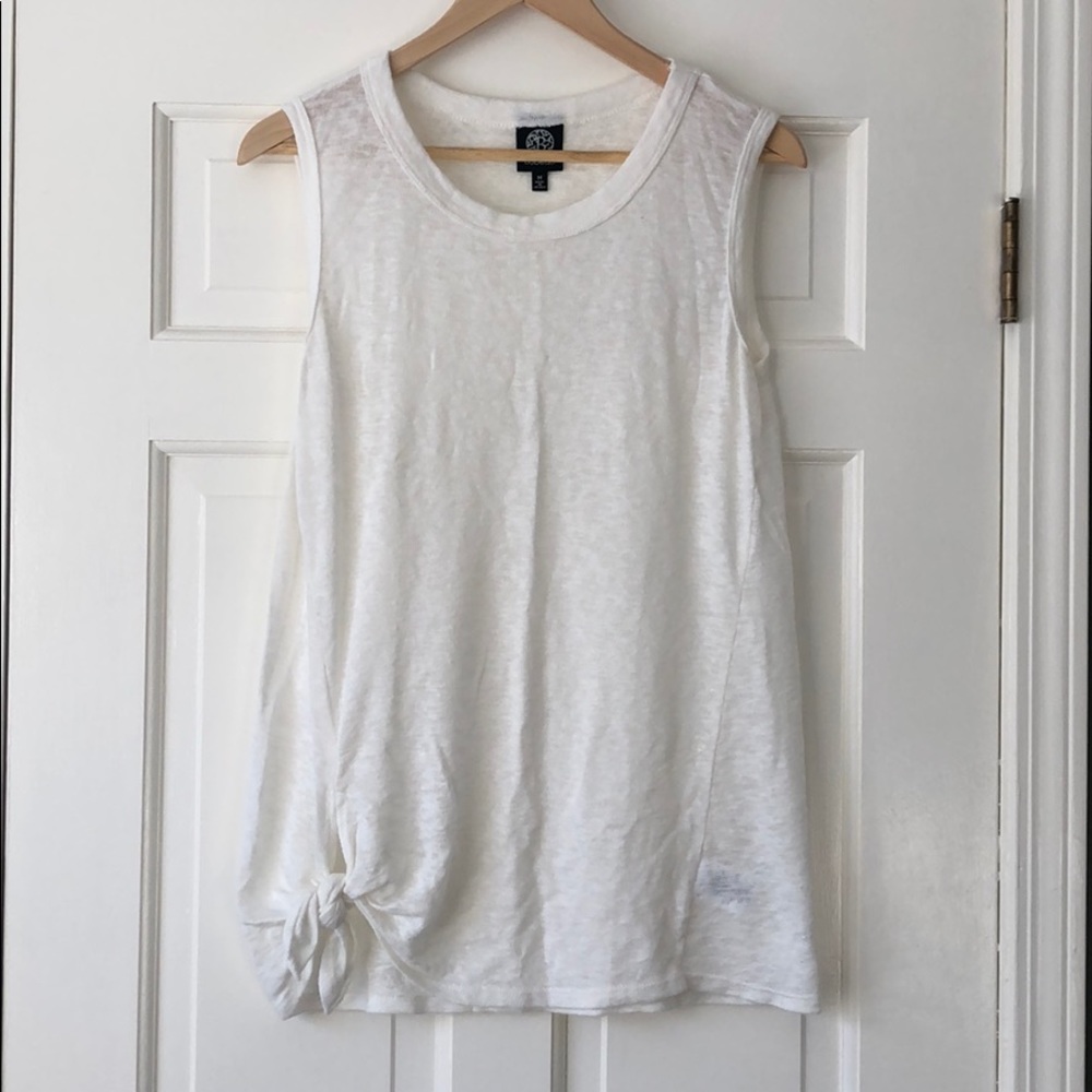 Bobeau tie tank, size medium